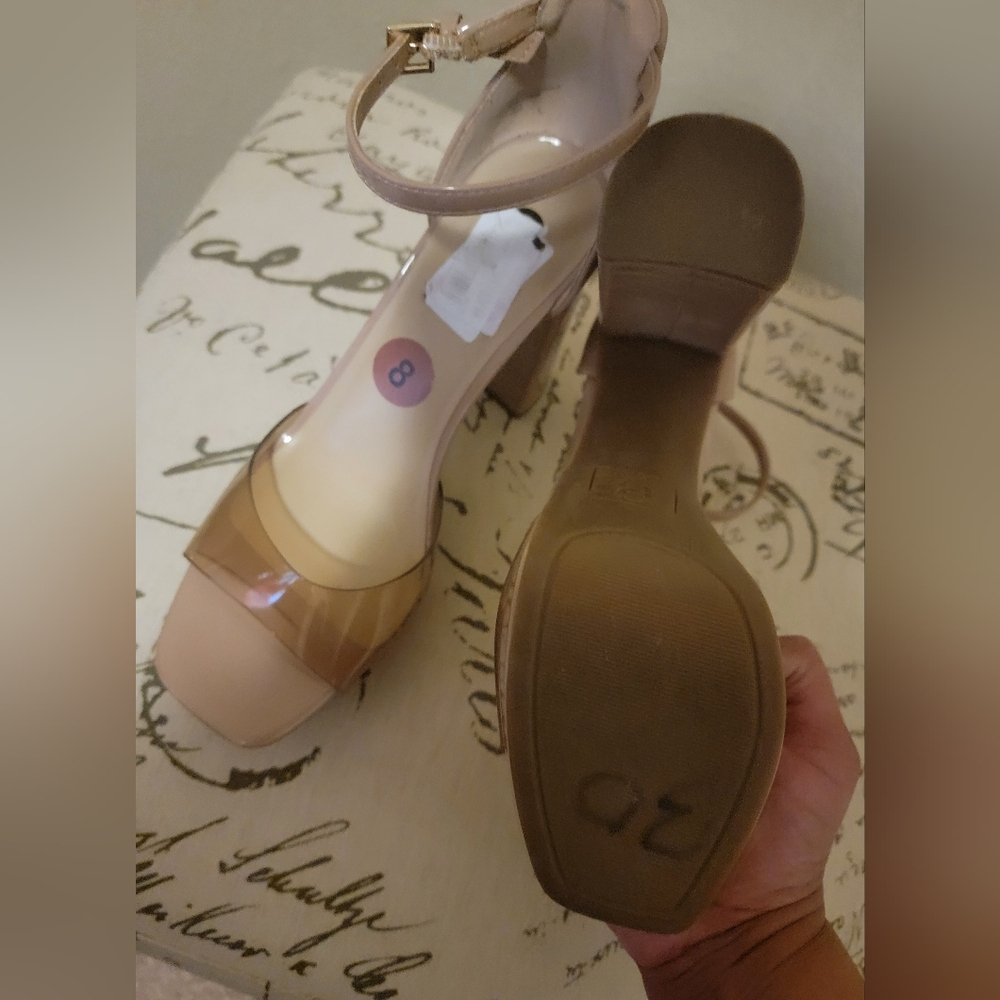 GBG Los Angeles Nude Block Heel Sandals - Picture 4 of 4
